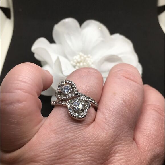Double Heart halo ring - Picture 2 of 2